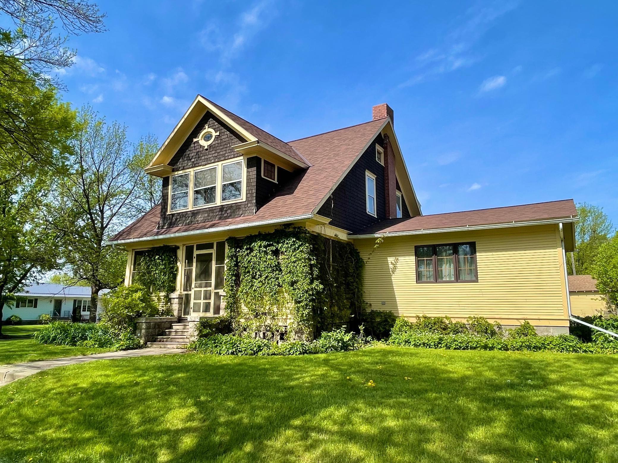204 North Jackson Avenue Springfield, MN 56087 - Photo 1 of 1 Gallery Image 1