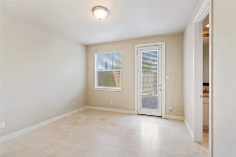 $429,900 | 2830 Sherwin Street, Houston, TX 77007