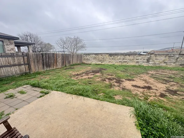 $2,650 | 2072 Oxbow Circle, New Braunfels, TX 78130