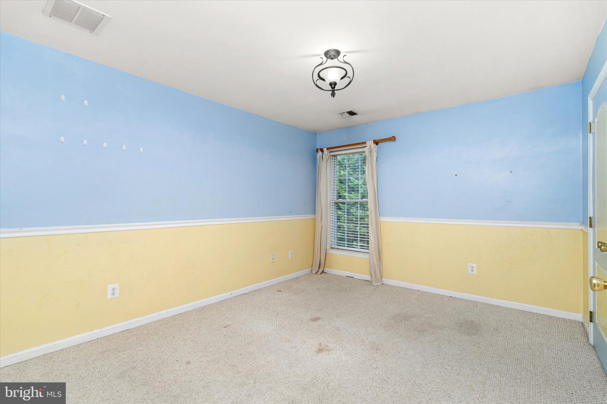 27 Compton Drive East Windsor, NJ 08520 - Photo 15 of 21