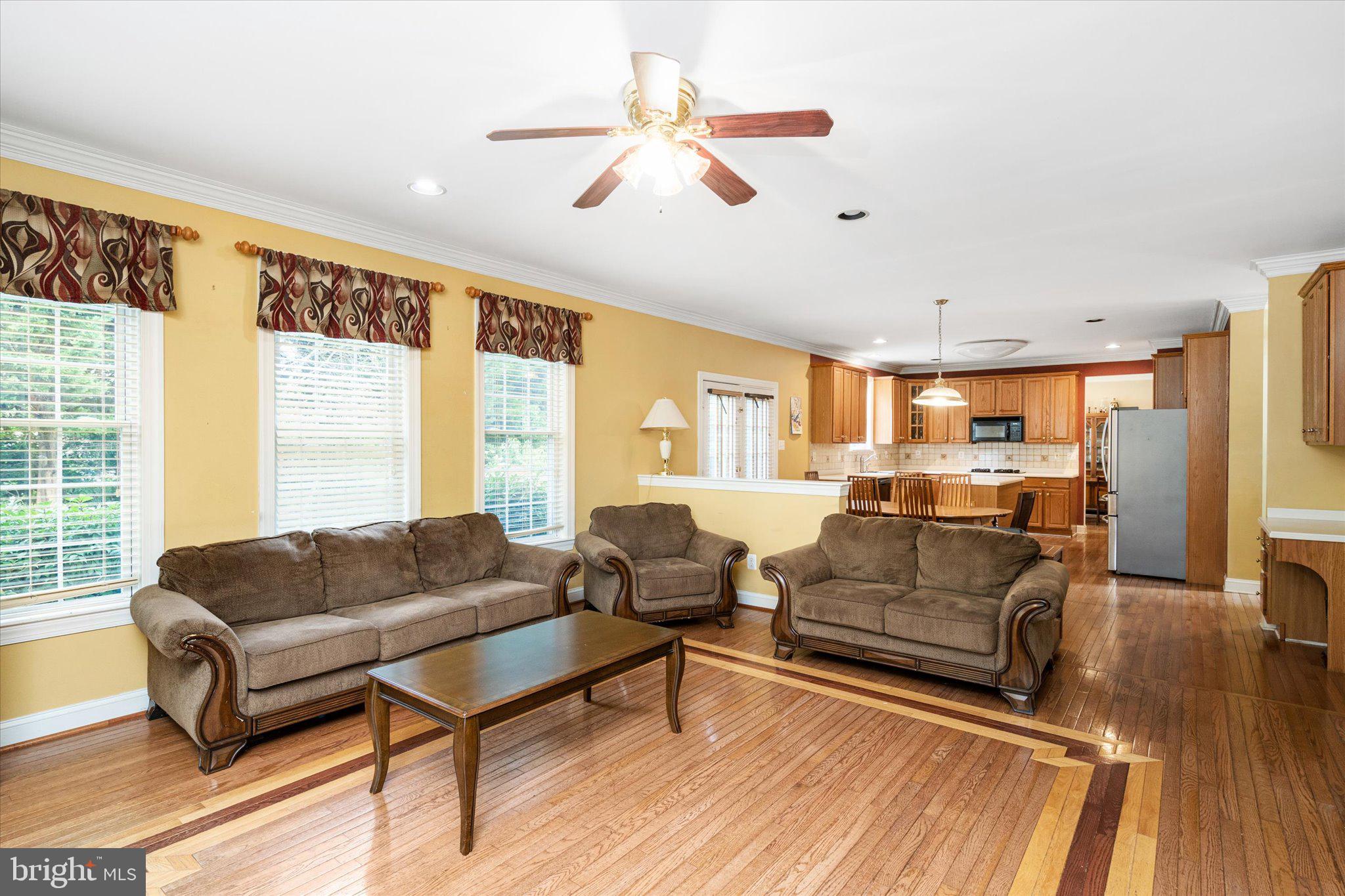 27 Compton Drive East Windsor, NJ 08520 - Photo 5 of 21