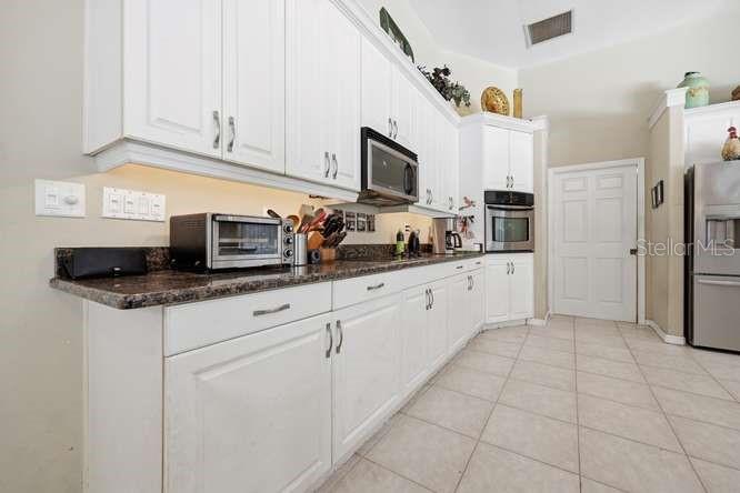 4208 Southwest 96 Drive Gainesville, FL 32608 - Photo 4 of 50