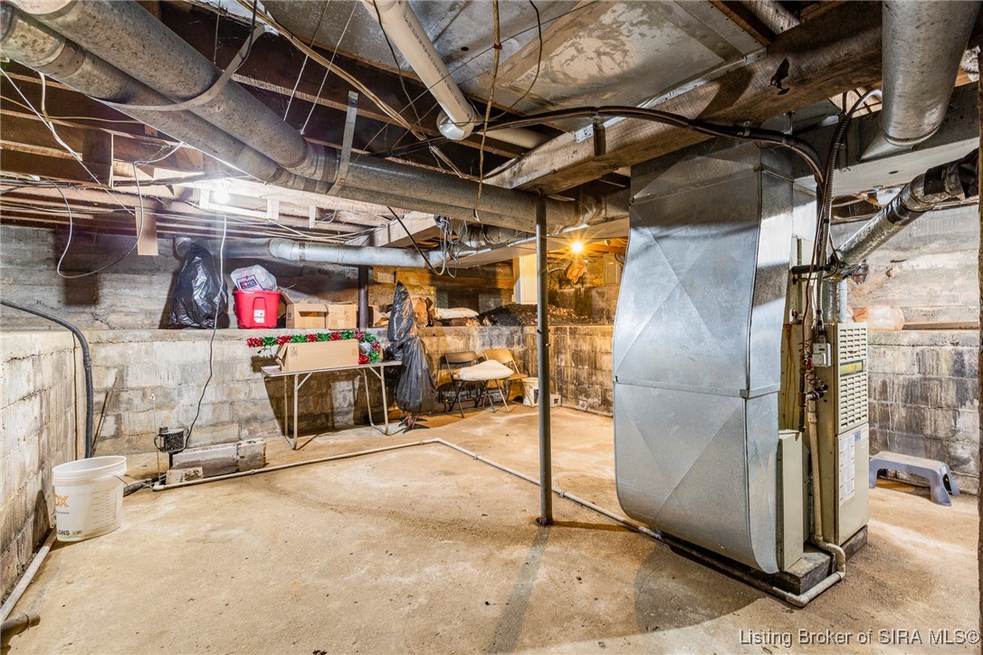 7164 Floyd Street Floyds Knobs, IN 47119 - Photo 36 of 47