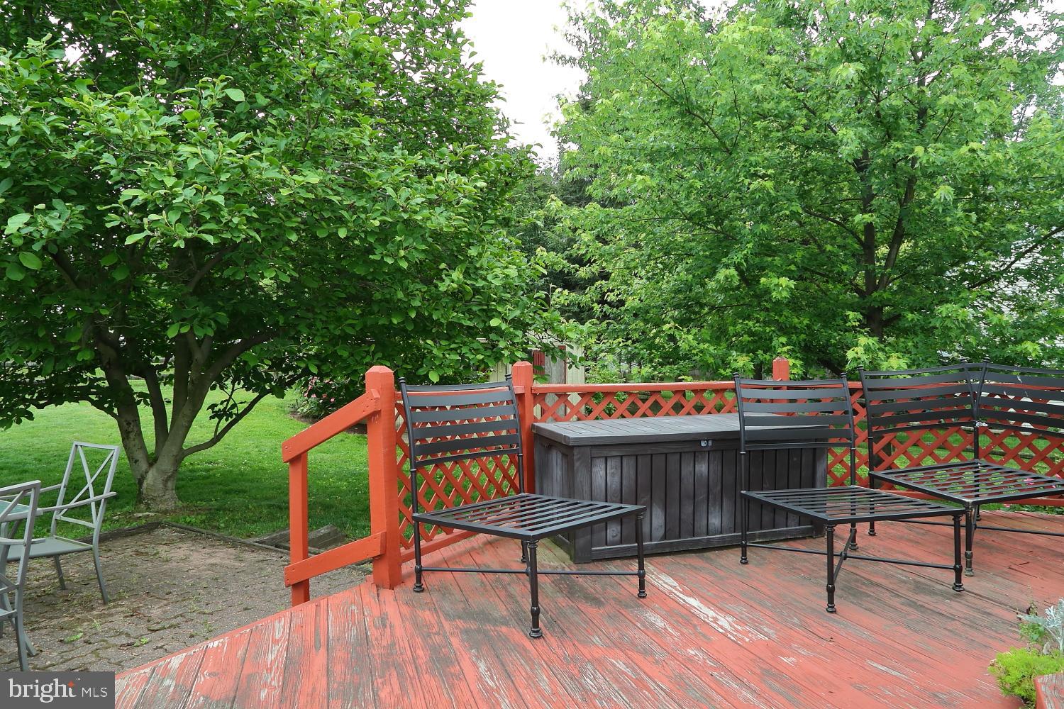 1210 West Lexington Road Manheim, PA 17545 - Photo 17 of 22 Deck