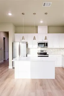 $674,500 | 2945 Gordon Avenue, Fort Worth, TX 76110