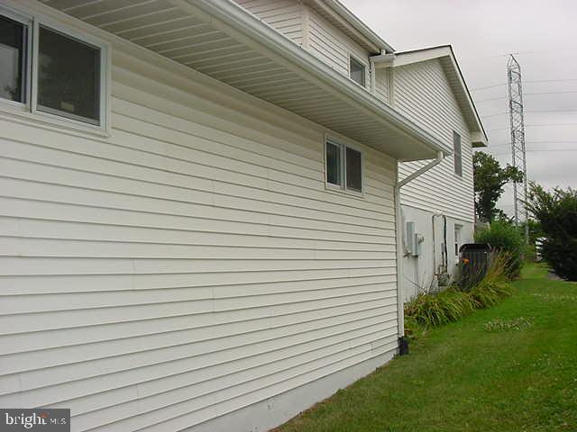 209 Williamsburg Road Sterling, VA 20164 - Photo 32 of 37 Rear