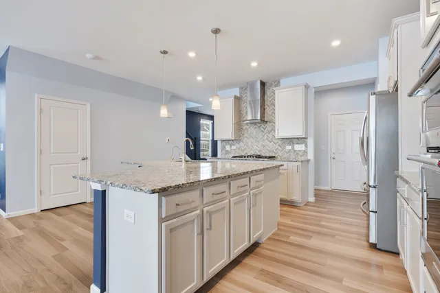 $499,000 | 573 Watercress Drive, Aurora, IL 60504