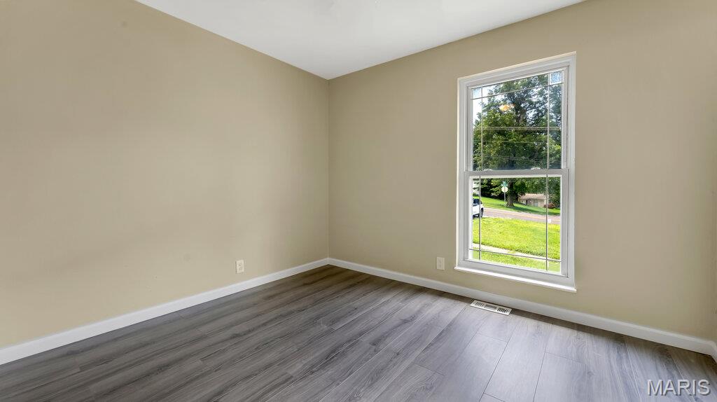 12597 Fee Fee Road St. Louis, MO 63146 - Photo 13 of 22