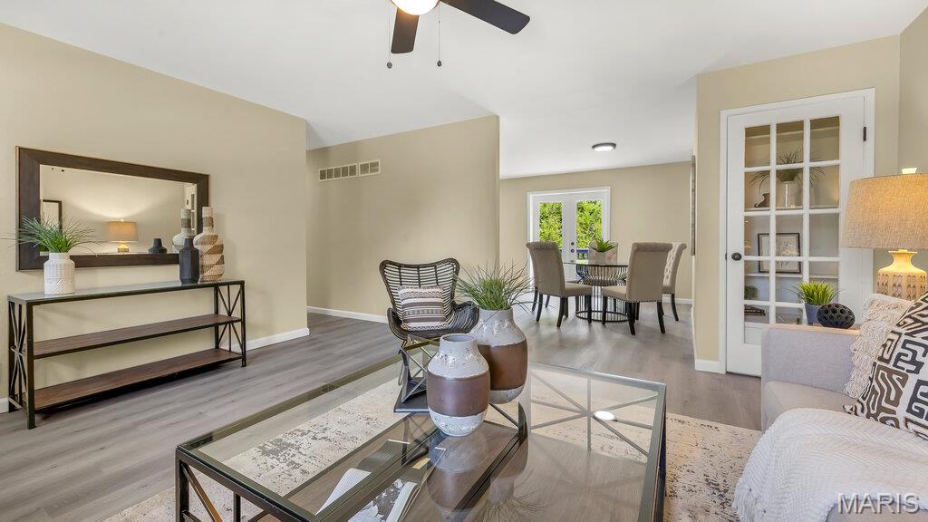 12597 Fee Fee Road St. Louis, MO 63146 - Photo 5 of 22