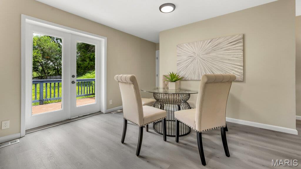 12597 Fee Fee Road St. Louis, MO 63146 - Photo 6 of 22