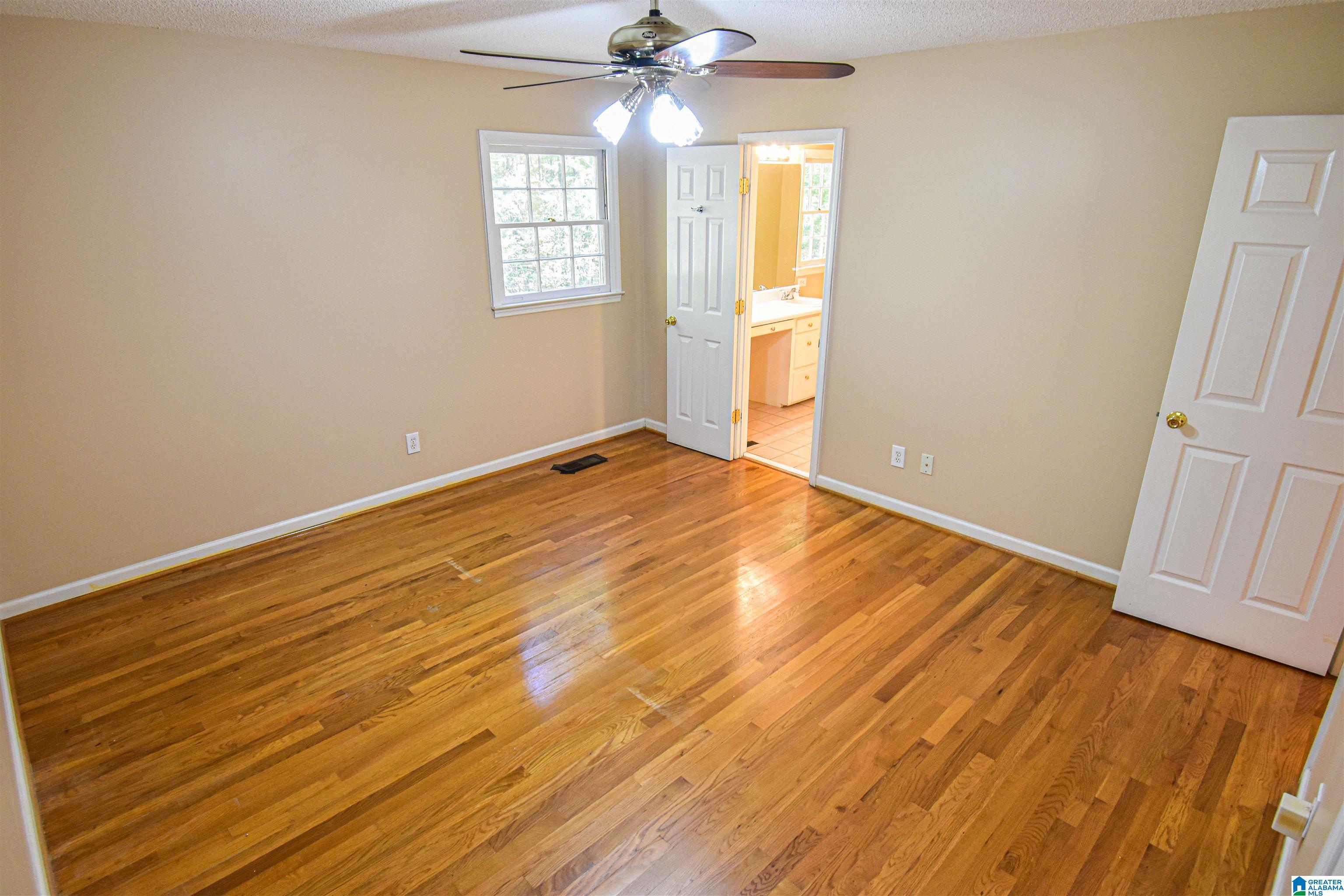 733 Wilderness Road Pelham, AL 35124 - Photo 4 of 7 Gallery Image 4