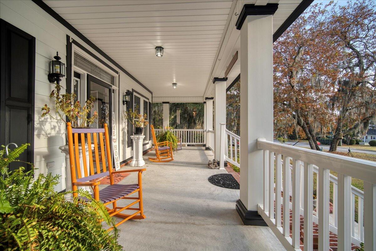 3687 Princess Pond Road Summerton, SC 29148 - Photo 8 of 80 Front porch