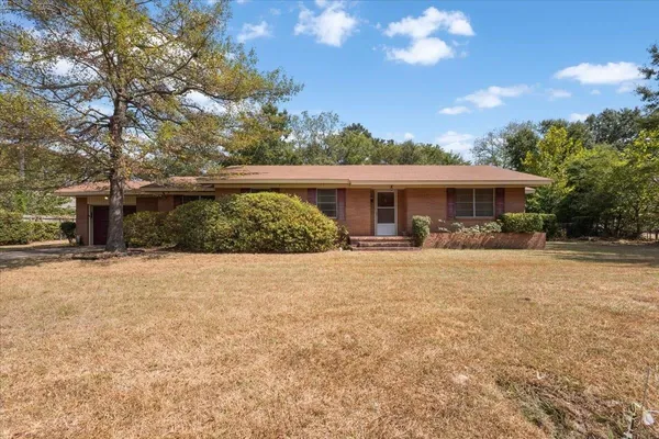 $189,900 | 613 Allen Street, Gilmer, TX 75644
