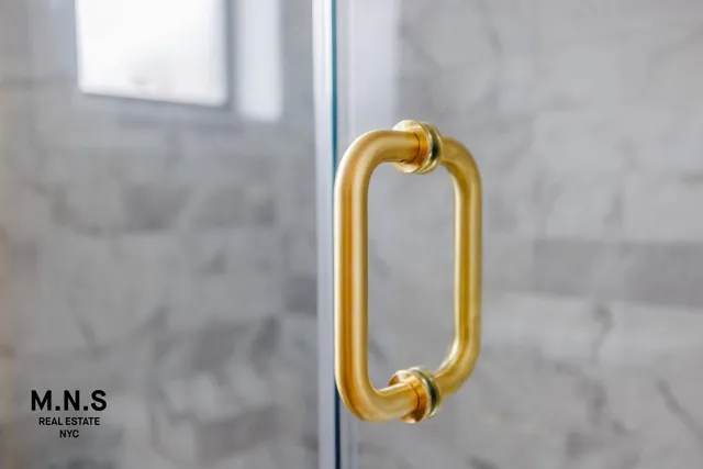 $4,821 | 244 West 72nd Street, Unit 4M | Upper West Side