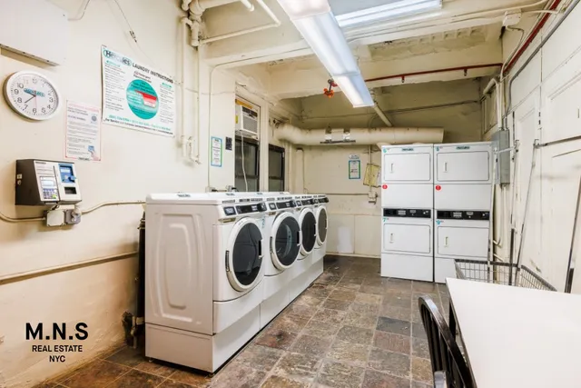 $4,821 | 244 West 72nd Street, Unit 4M | Upper West Side