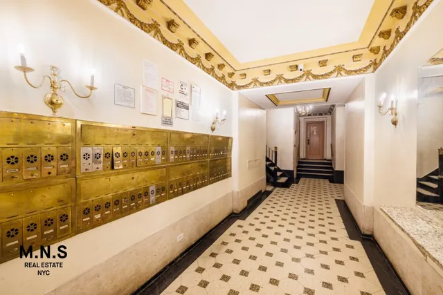 $4,821 | 244 West 72nd Street, Unit 4M | Upper West Side