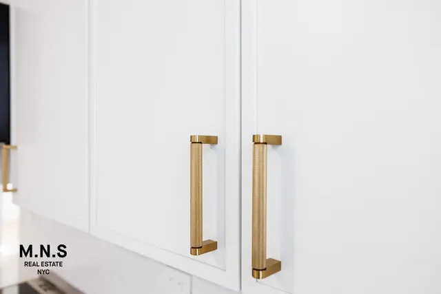 $4,821 | 244 West 72nd Street, Unit 4M | Upper West Side