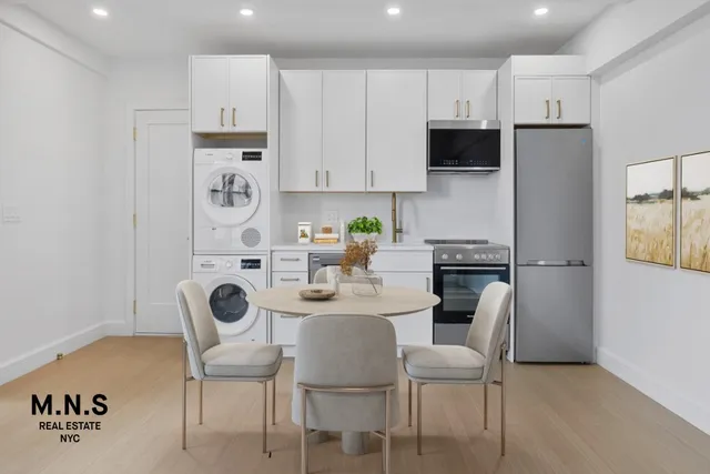 $4,821 | 244 West 72nd Street, Unit 4M | Upper West Side