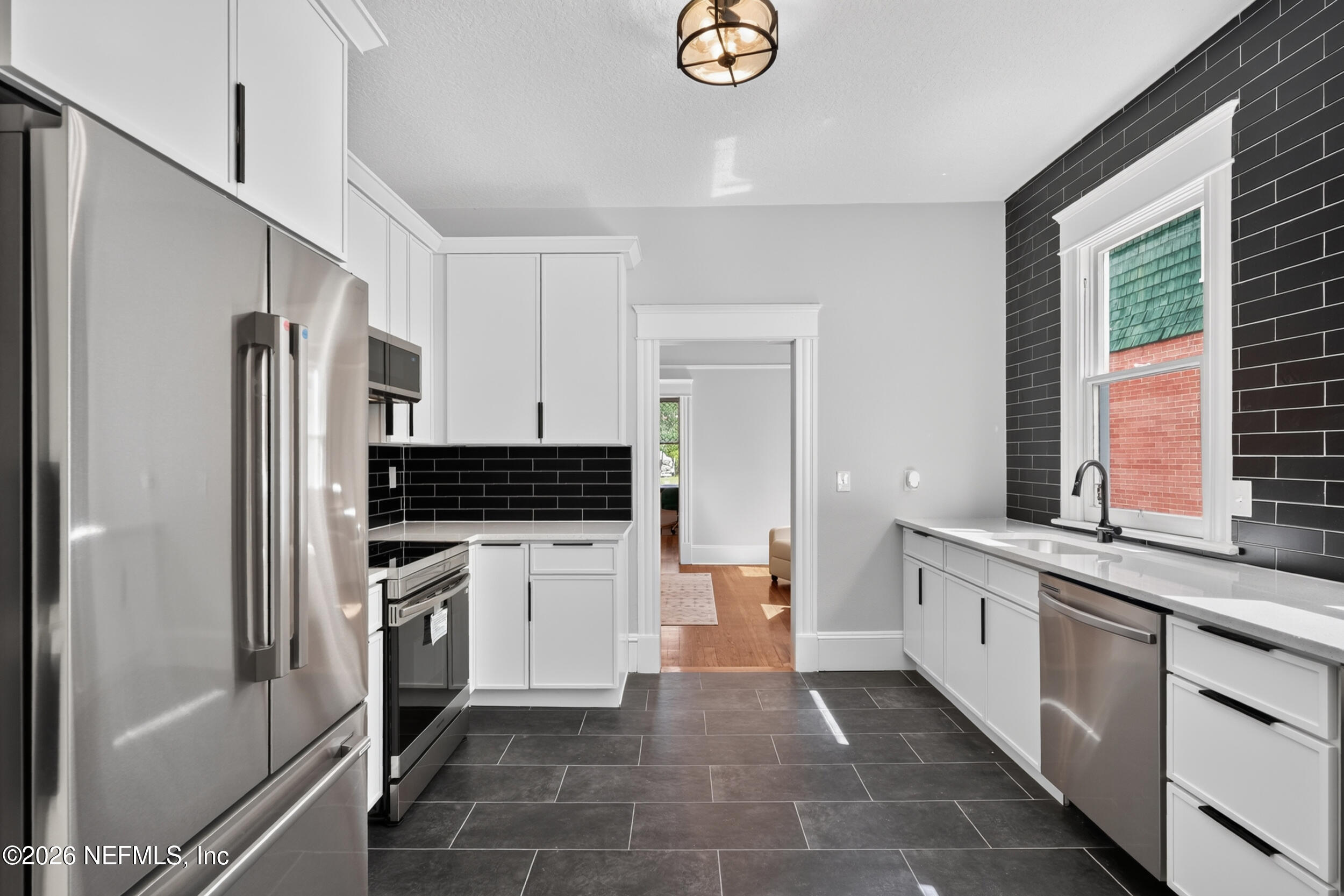 2230 Post Street Jacksonville, FL 32204 - Photo 17 of 69 21_lens2listing-36