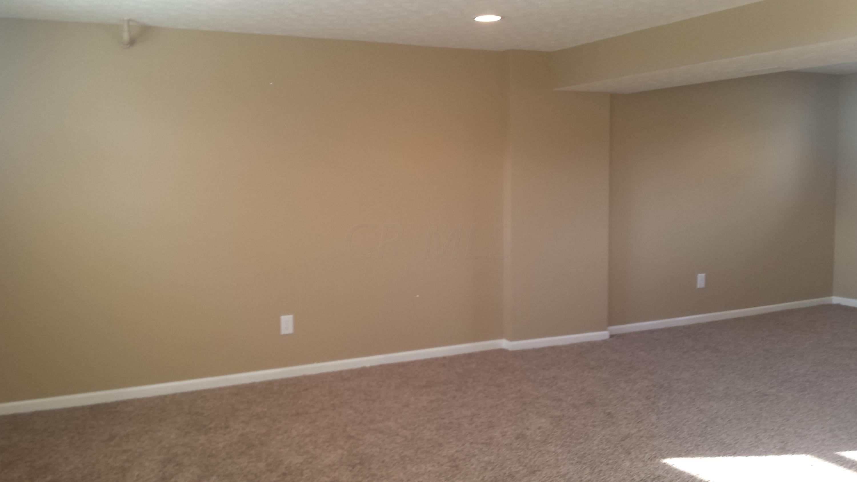 2064 Tupsfield Road Columbus, OH 43229 - Photo 6 of 13 Gallery Image 6