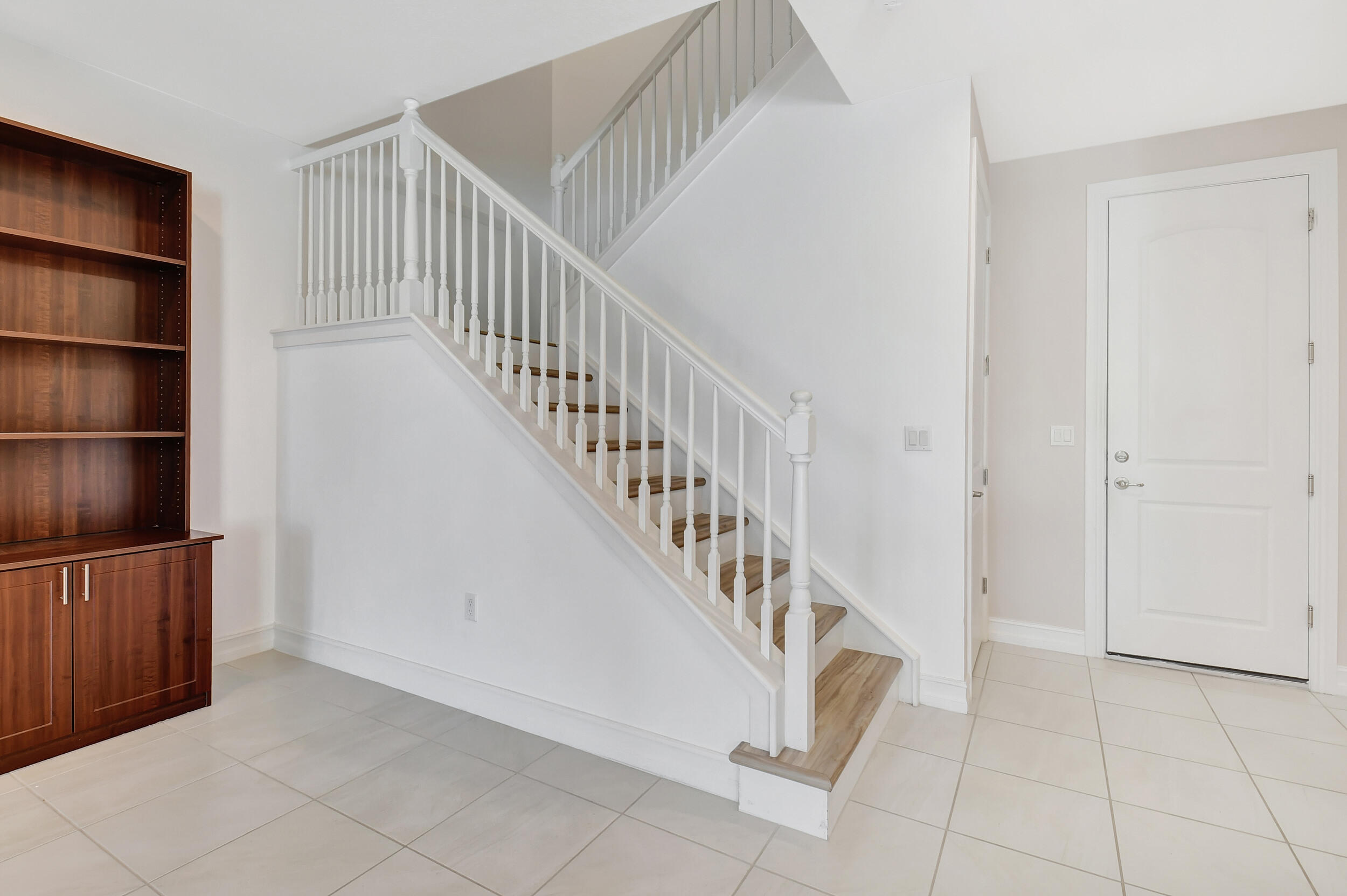10102 Akenside Drive Boca Raton, FL 33428 - Photo 9 of 42 20241028151724688010000000-o
