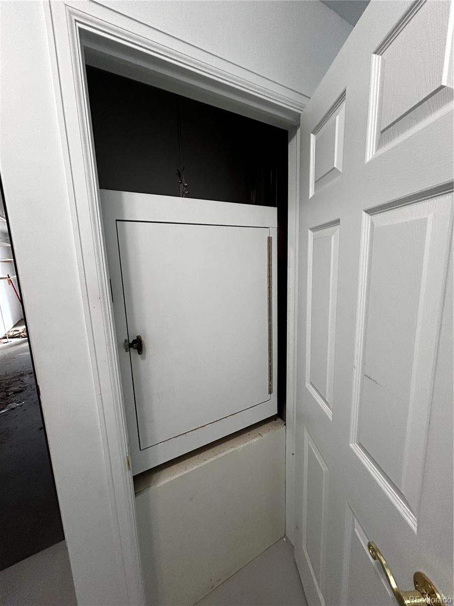 950 Junkins Loop Westcliffe, CO 81252 - Photo 29 of 35 a view of washer and dryer