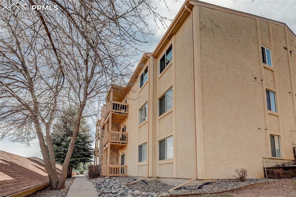 918 Tenderfoot Hill Road, Unit 201 Colorado Springs, CO 80906 - Photo 2 of 30