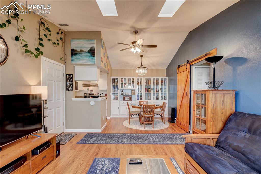 918 Tenderfoot Hill Road, Unit 201 Colorado Springs, CO 80906 - Photo 5 of 30