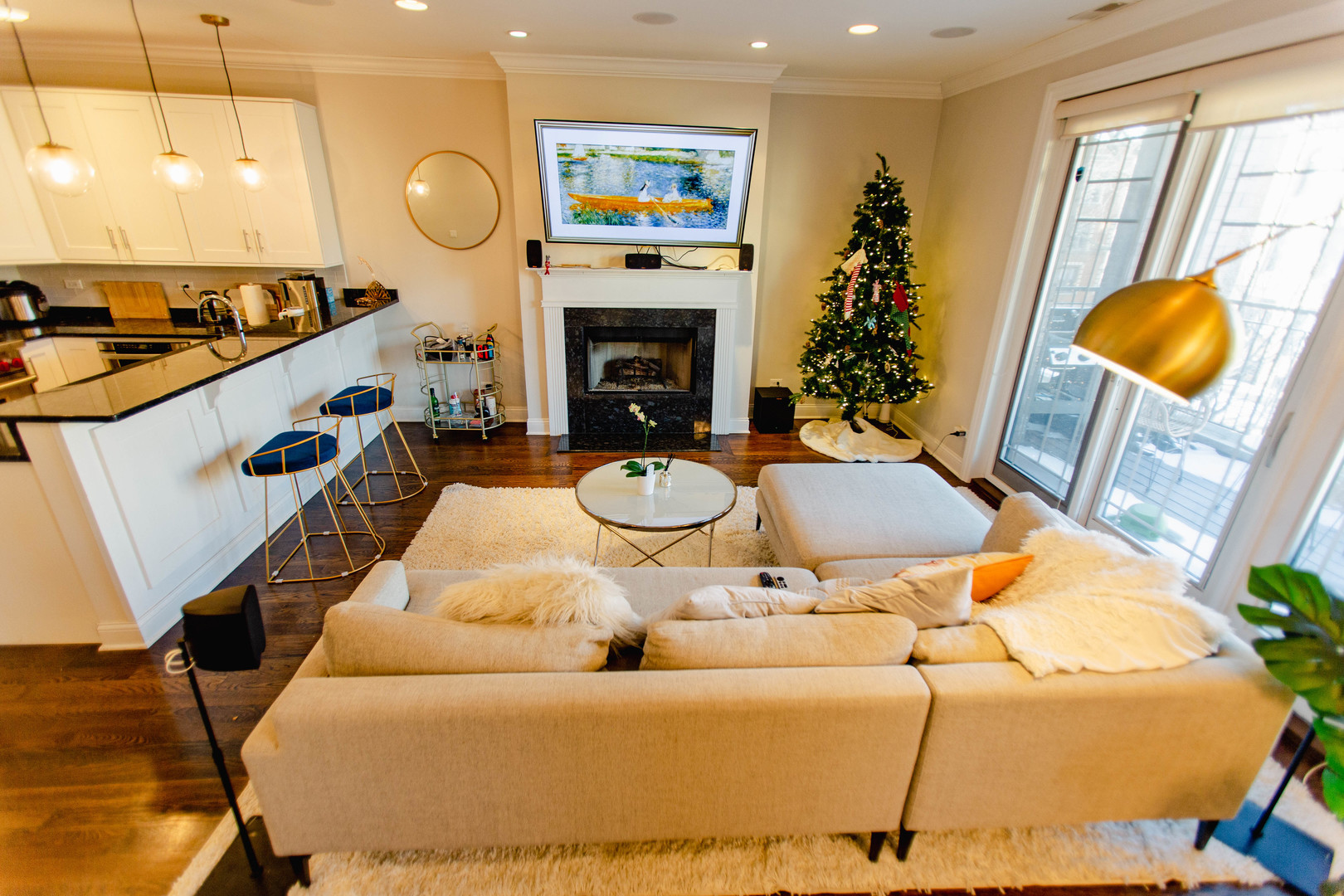 843 West Fletcher Street, Unit 2W Chicago, IL 60657 - Photo 22 of 35 a living room with furniture and a fireplace