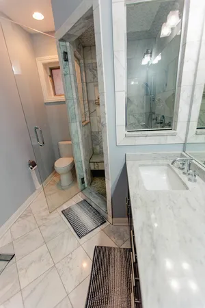 $5,000 | 843 West Fletcher Street, Unit 2W, Chicago, IL 60657