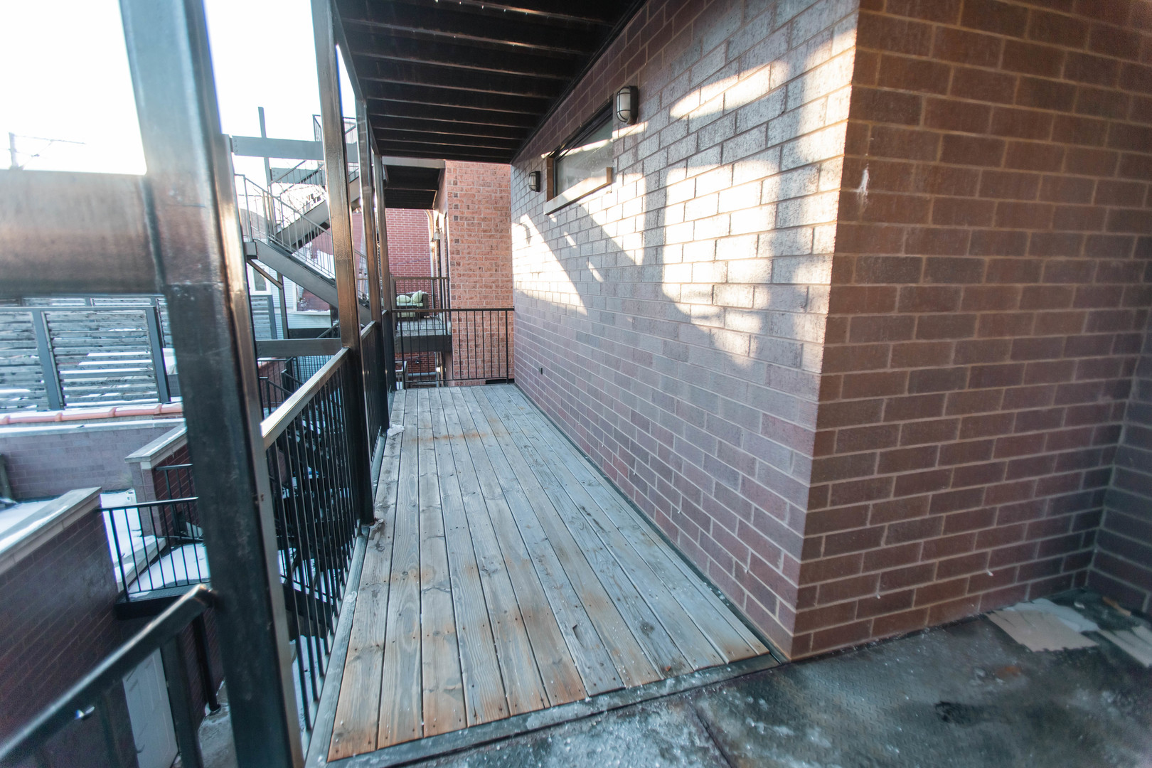 843 West Fletcher Street, Unit 2W Chicago, IL 60657 - Photo 33 of 35 a view of stairs