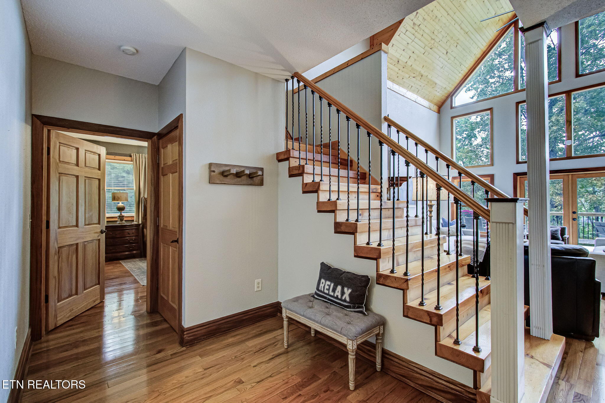 3148 Rocking Chair Lane Sevierville, TN 37862 - Photo 16 of 60 Foyer.