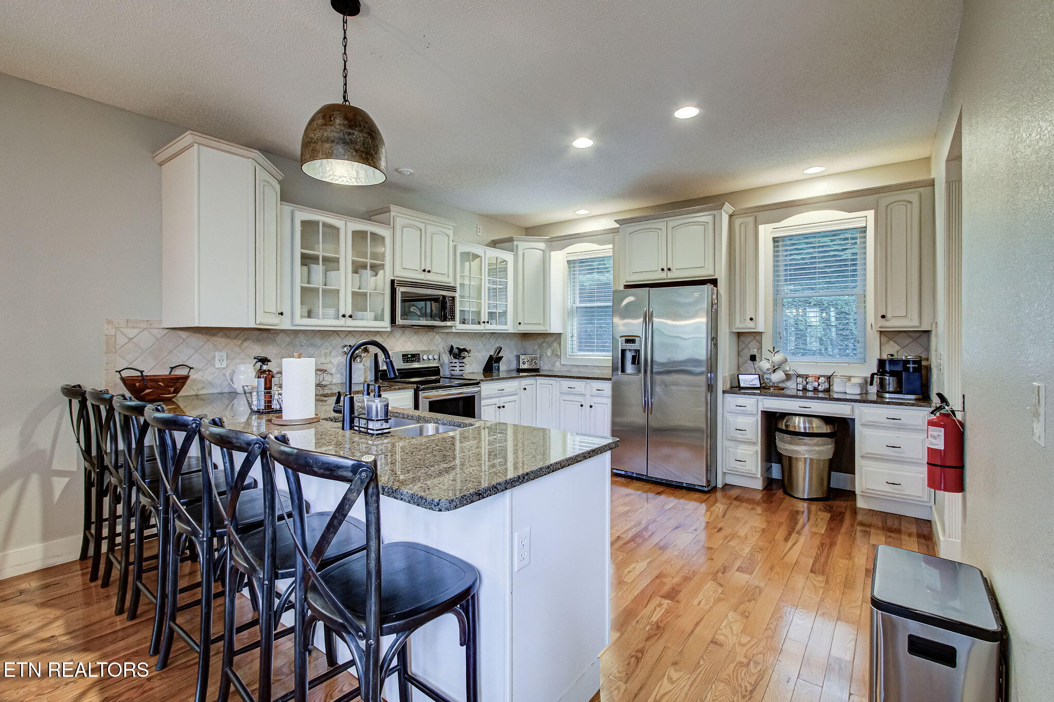 3148 Rocking Chair Lane Sevierville, TN 37862 - Photo 24 of 60 Long Breakfast Bar