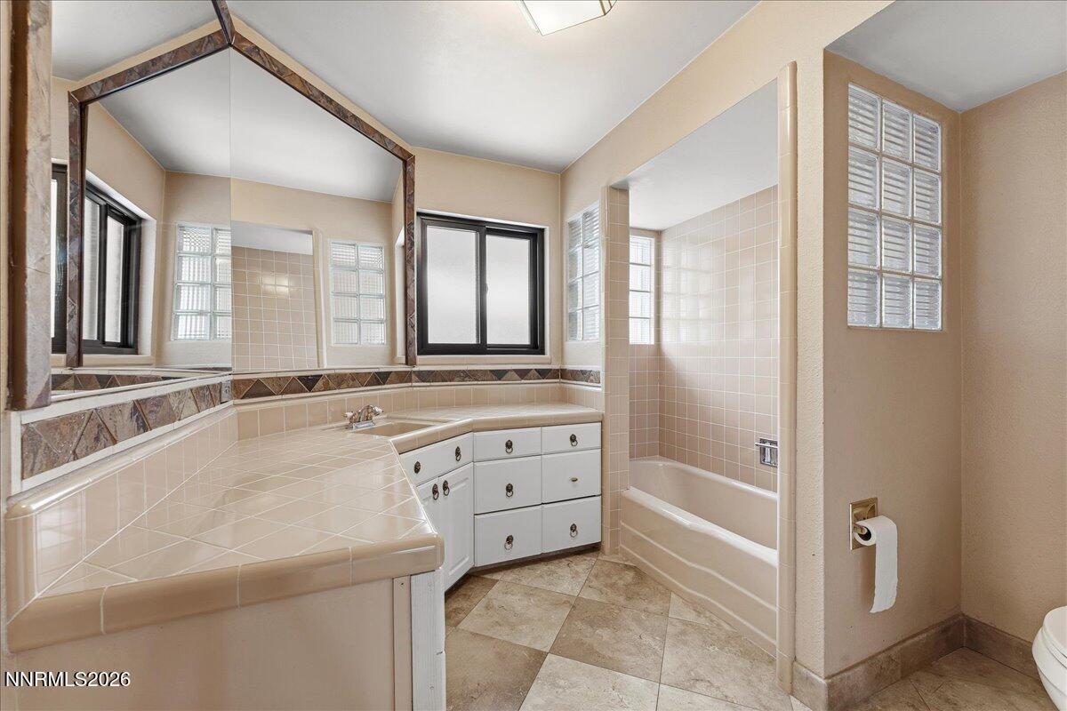 1840 Berkeley Drive Reno, NV 89509 - Photo 42 of 73 38-DS202799