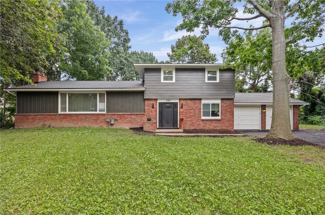 234 Rhea Crescent Greece, NY 14615 - Photo 4 of 50 Gallery Image 4