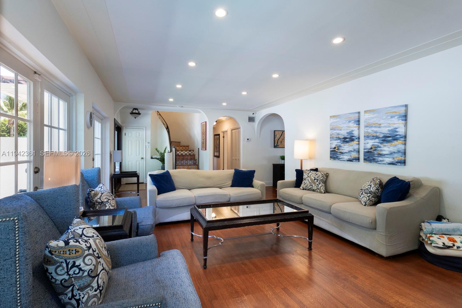 360 Southwest 28th Road Miami, FL 33129 - Photo 8 of 41