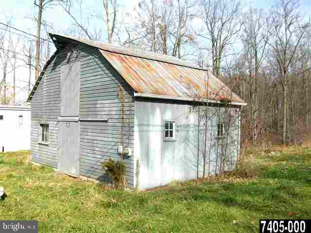 580 Beaver Creek Road Hanover, PA 17331 - Photo 2 of 3