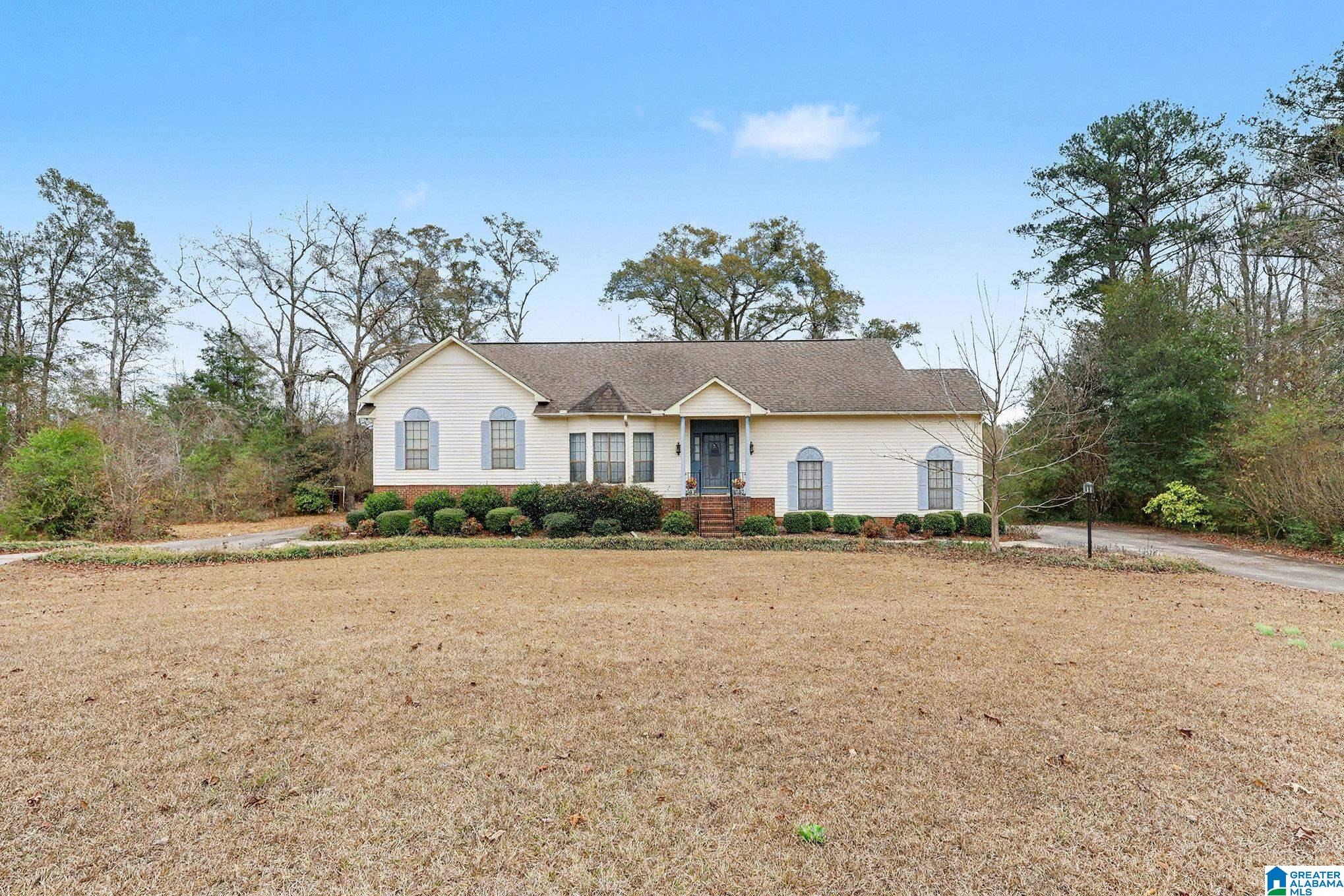 110 Friendship Circle Clanton, AL 35045 - Photo 1 of 28