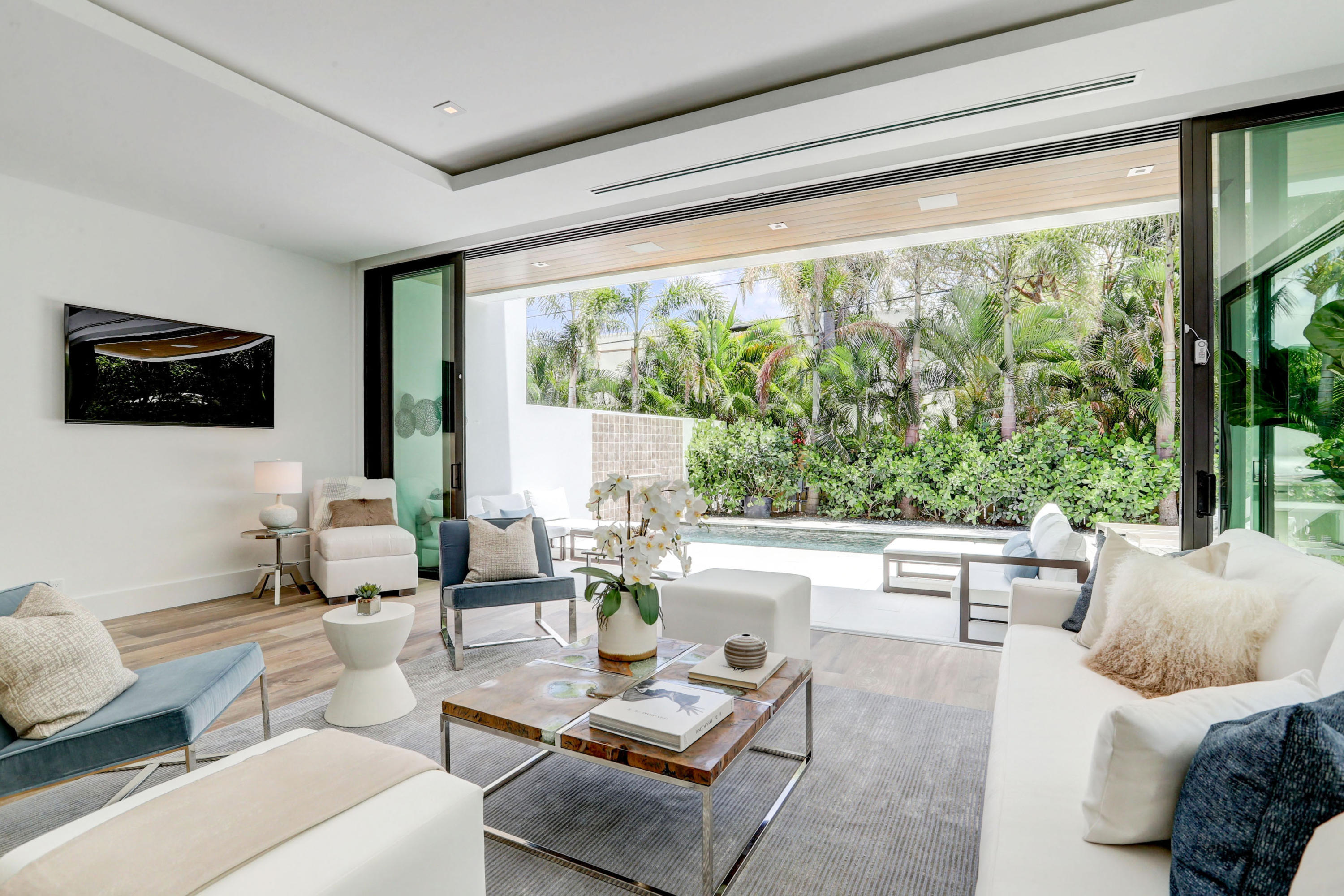 530 Northeast Wavecrest Way, Unit SOUTH Boca Raton, FL 33432 - Photo 12 of 26 View of Backyard