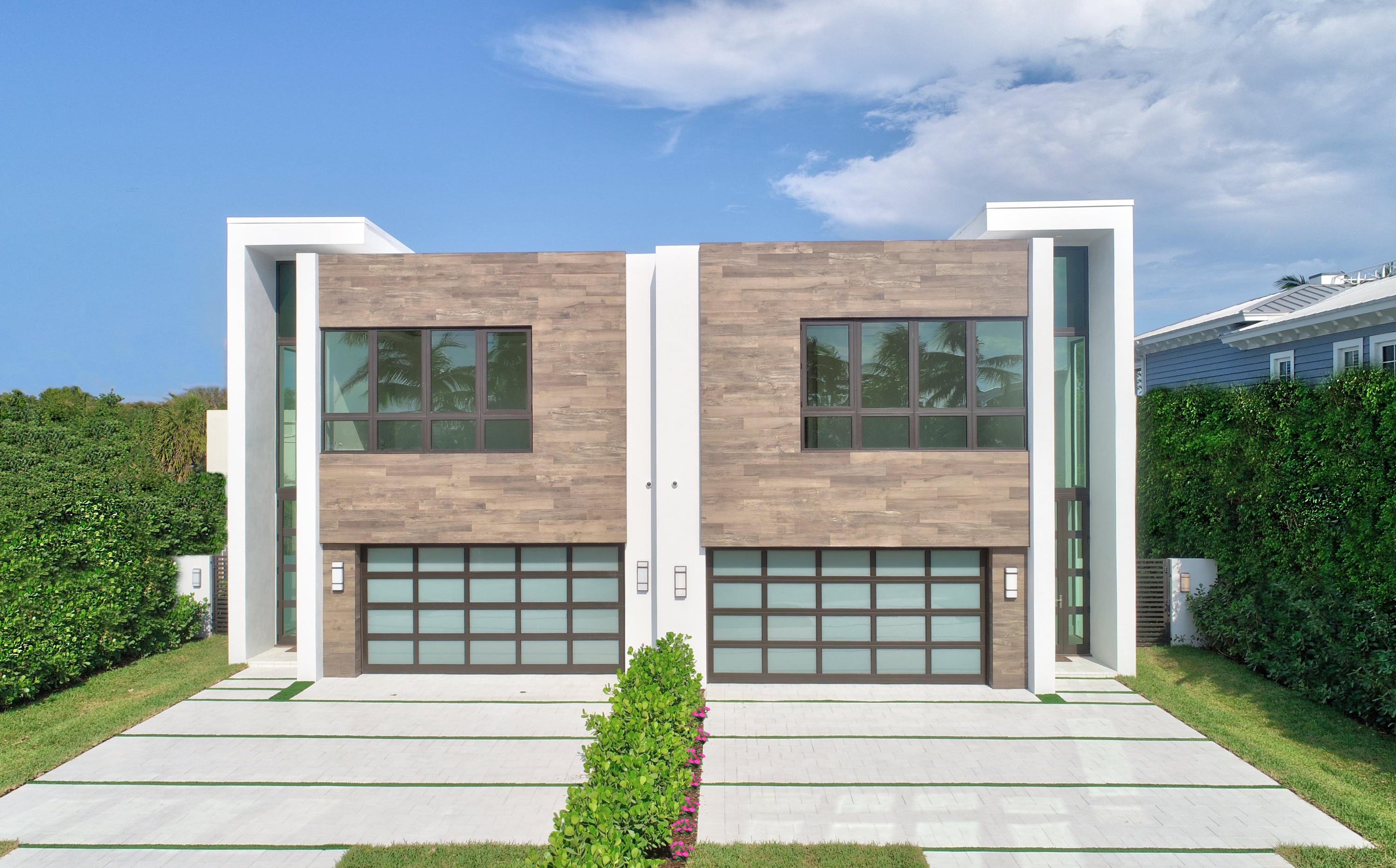 530 Northeast Wavecrest Way, Unit SOUTH Boca Raton, FL 33432 - Photo 2 of 26 540 NE Wavecrest perfect front