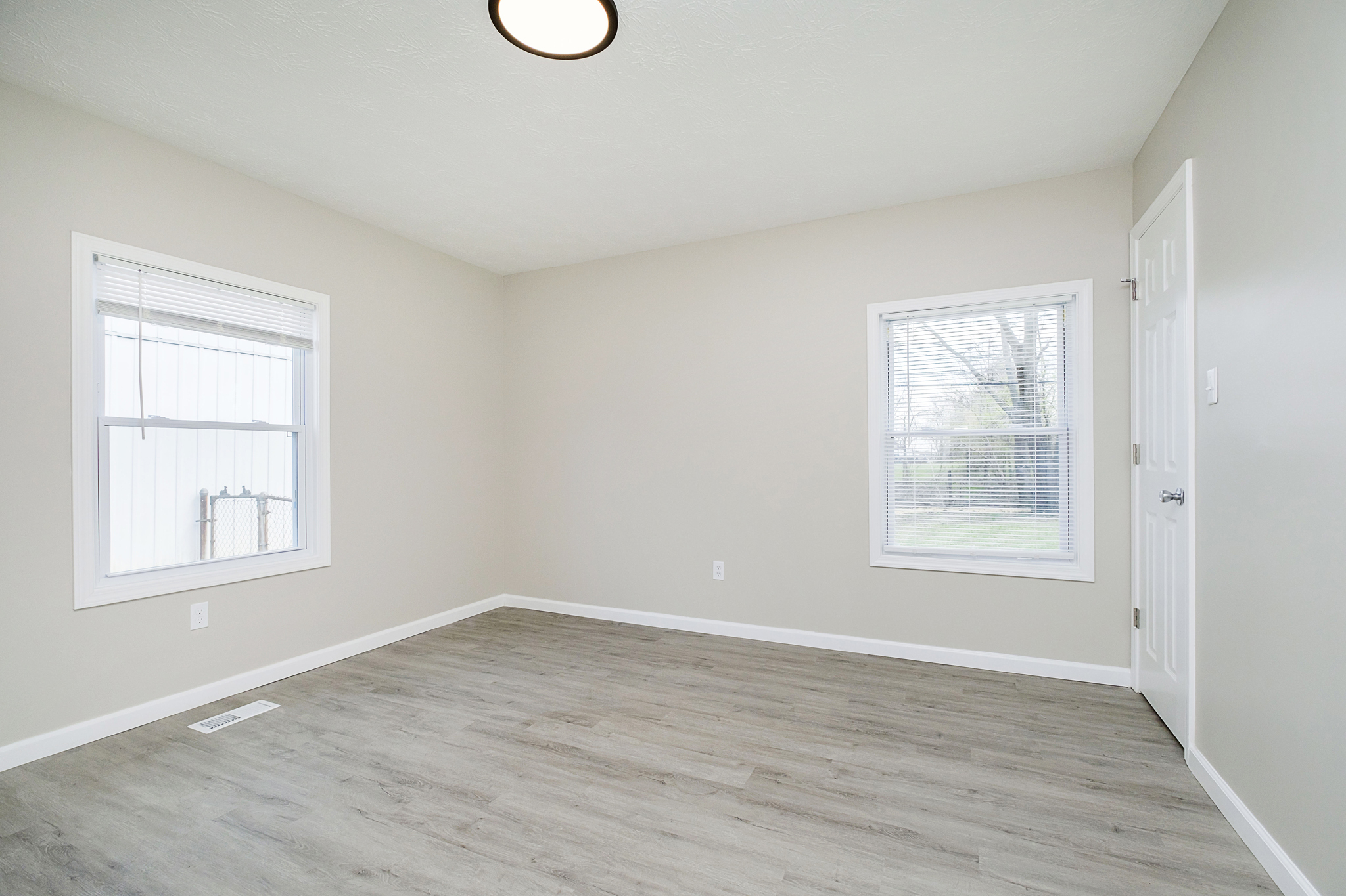 4339 Dubarry Road Indianapolis, IN 46226 - Photo 7 of 11