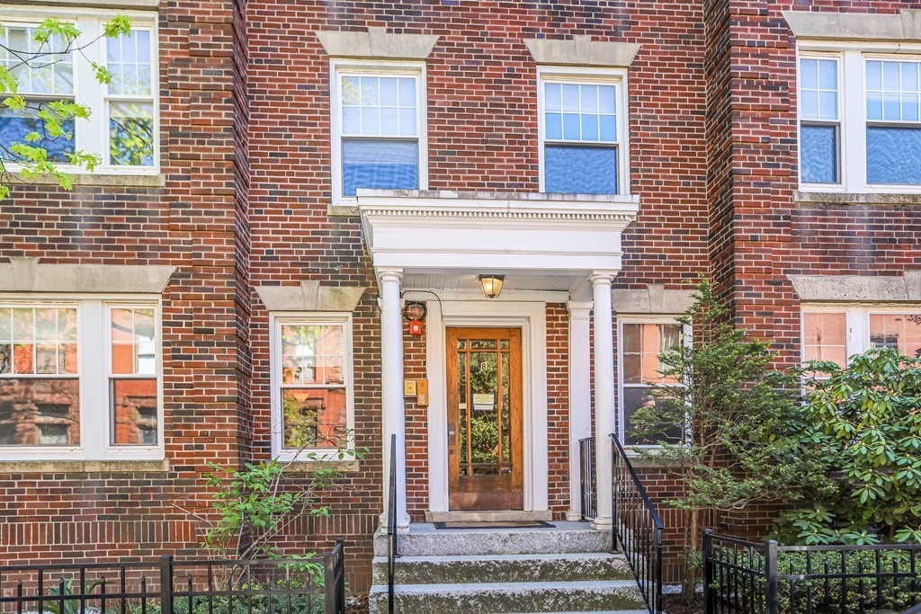 8 Lakeville Road, Unit 5 Boston, MA 02130 - Photo 3 of 18