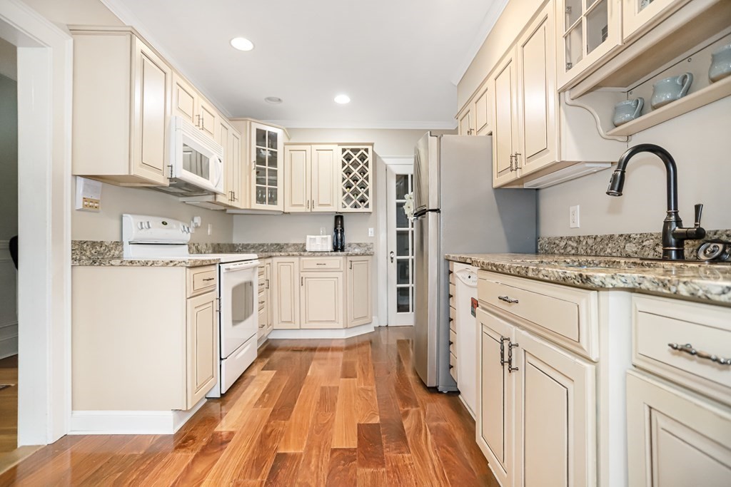 8 Lakeville Road, Unit 5 Boston, MA 02130 - Photo 6 of 18