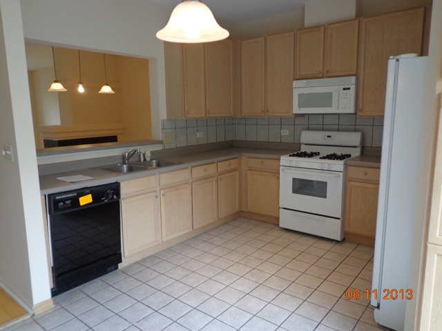 3470 Ravinia Circle Aurora, IL 60504 - Photo 5 of 17