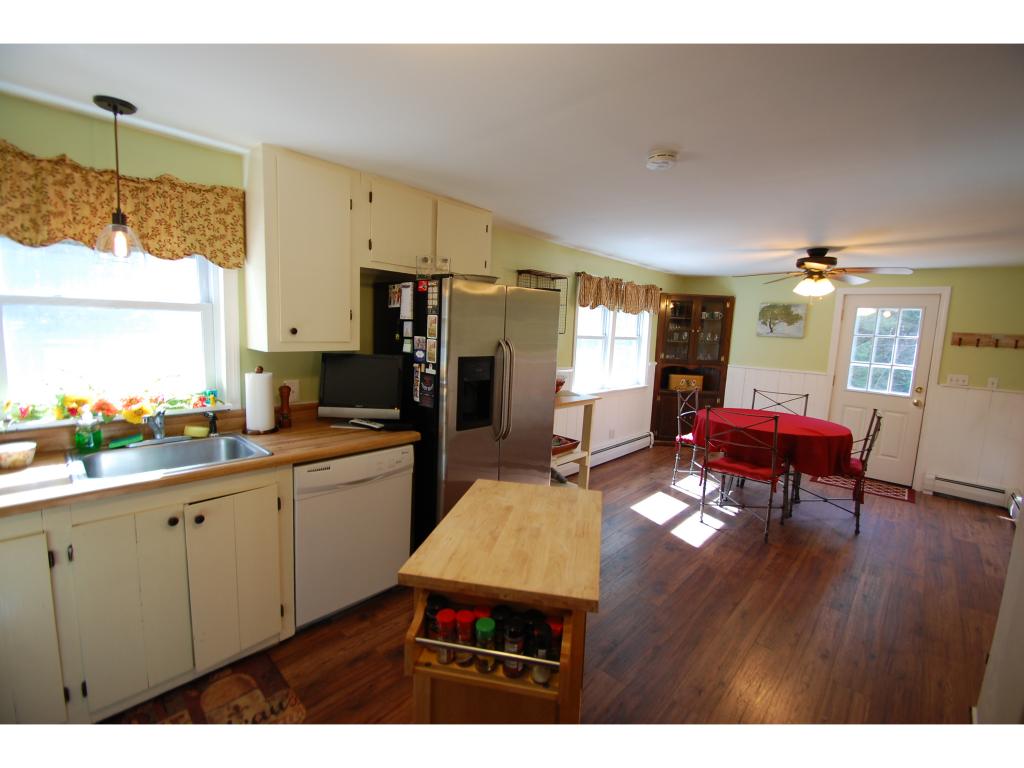 88 Ledge Road Chester, NH 03036 - Photo 5 of 19