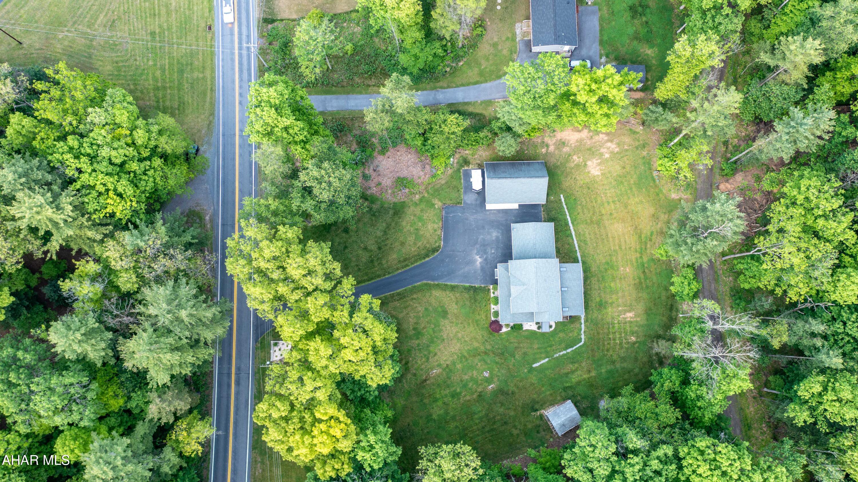 2707 Pennington Road Tyrone, PA 16686 - Photo 10 of 66