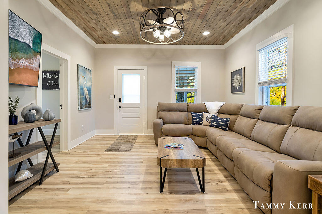 445 South Maple Street Saugatuck, MI 49453 - Photo 14 of 38 3X0A9591