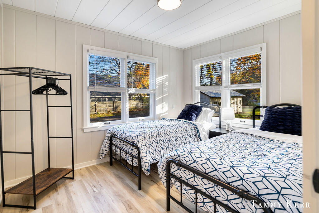 445 South Maple Street Saugatuck, MI 49453 - Photo 17 of 38 3X0A9531