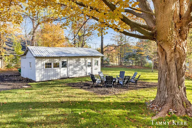 $799,000 | 445 South Maple Street, Saugatuck, MI 49453