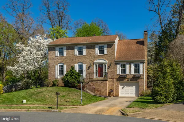 $1,399,000 | 1910 Grand Court, Vienna, VA 22182